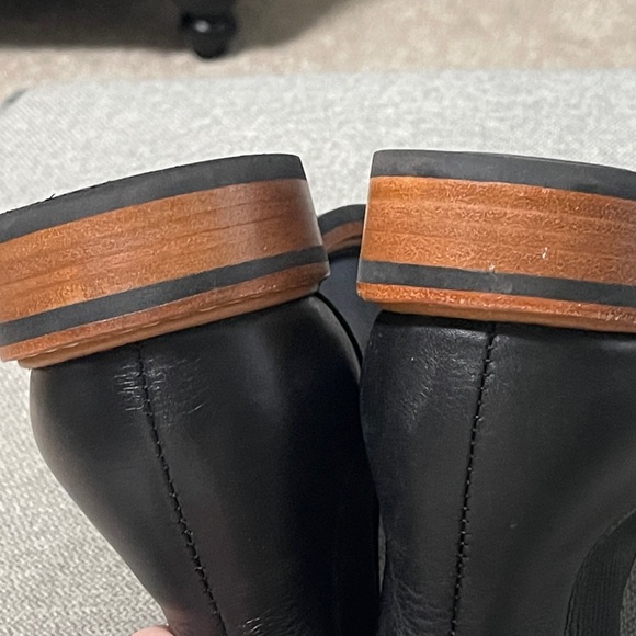 NISOLO Carmen Water Resistant Chelsea Boot - Picture 8 of 11